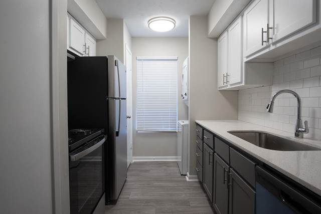 1-bedroom apartment at Enclave At Roswell Apartments in Roswell, GA
